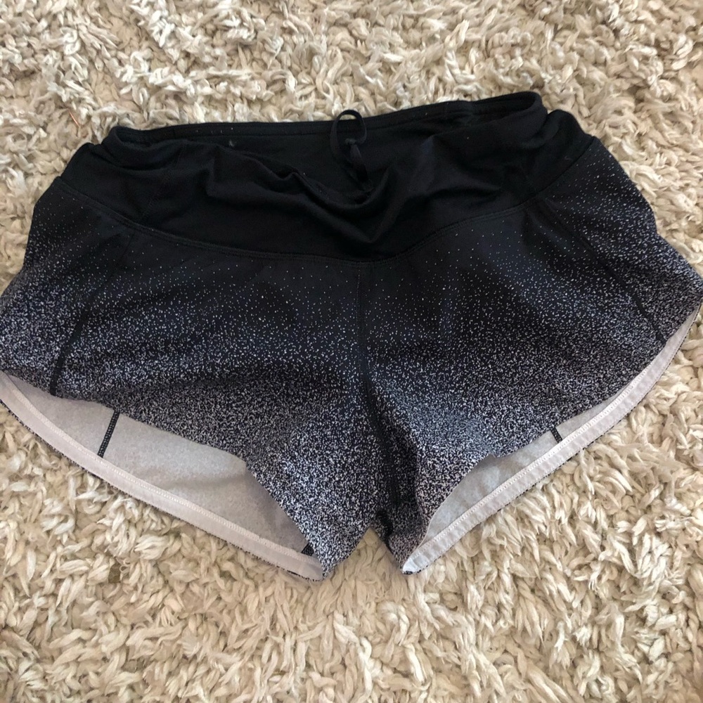 Lululemon shorts black with white speckles